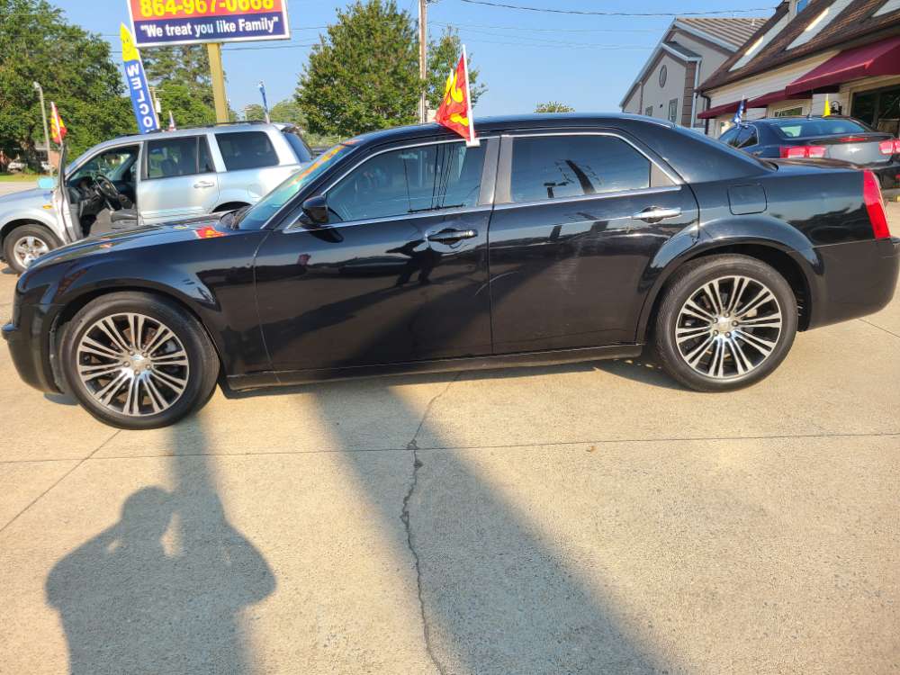 Chrysler 300 2010 Black