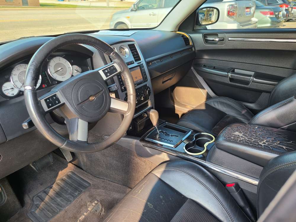 Chrysler 300 2010 Black