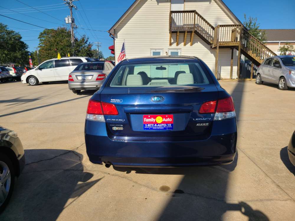 Subaru Legacy 2011 Blue