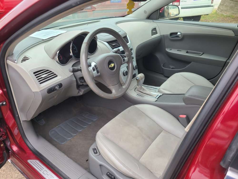 Chevrolet Malibu 2009 Red