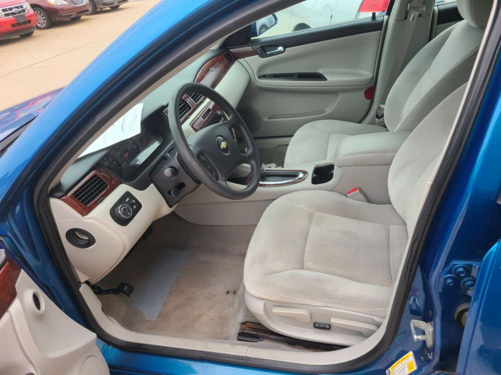 Chevrolet Impala 2010 Tan