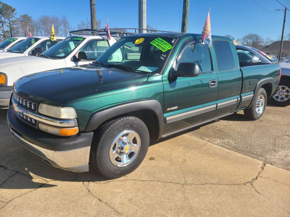 Chevrolet Silverado 2001 Green