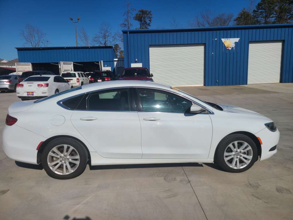 Chrysler 200 2016 White