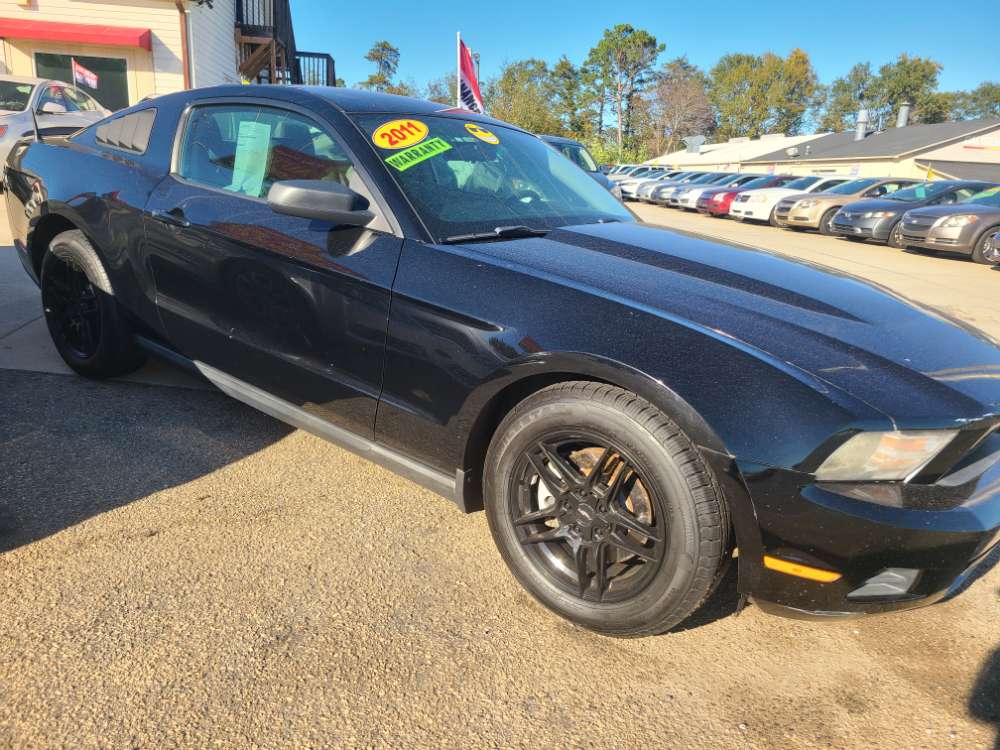 Ford Mustang 2011 Black