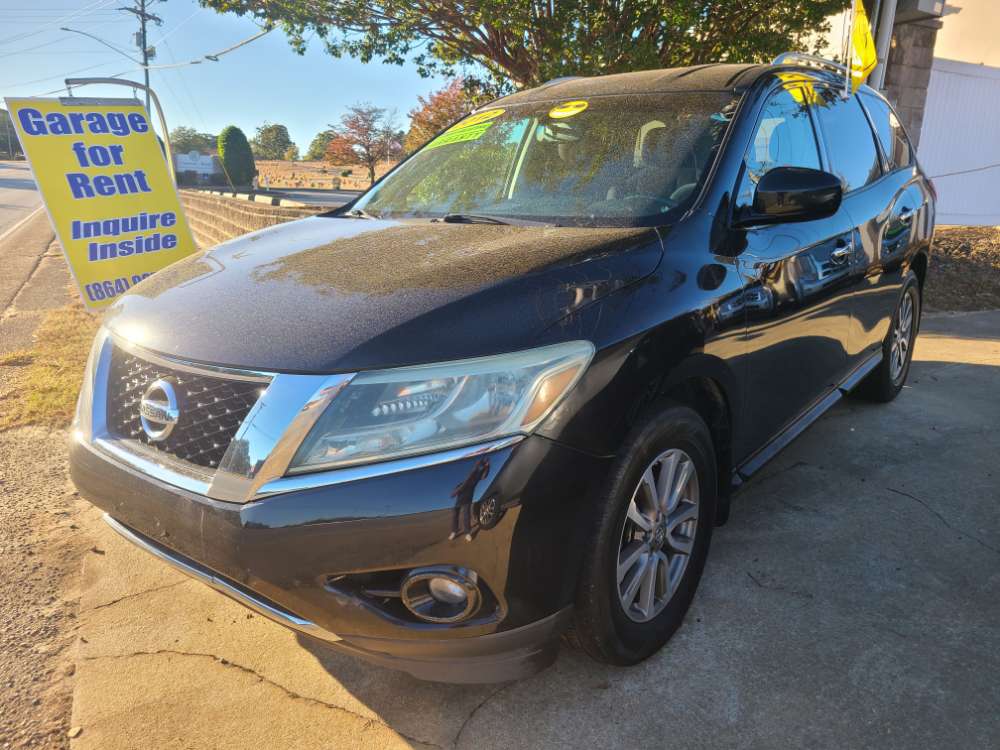 Nissan Pathfinder 2015 Black