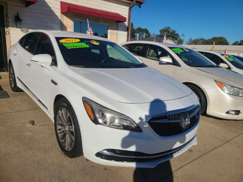 Buick LaCrosse 2017 White